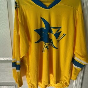 SJ Sharks x Warriors jersey